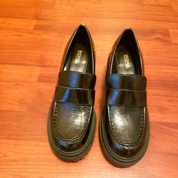 Michael Kors * Shiny Black * Chunky Loafers * Size 8 * NWOT - Picture 1 of 9